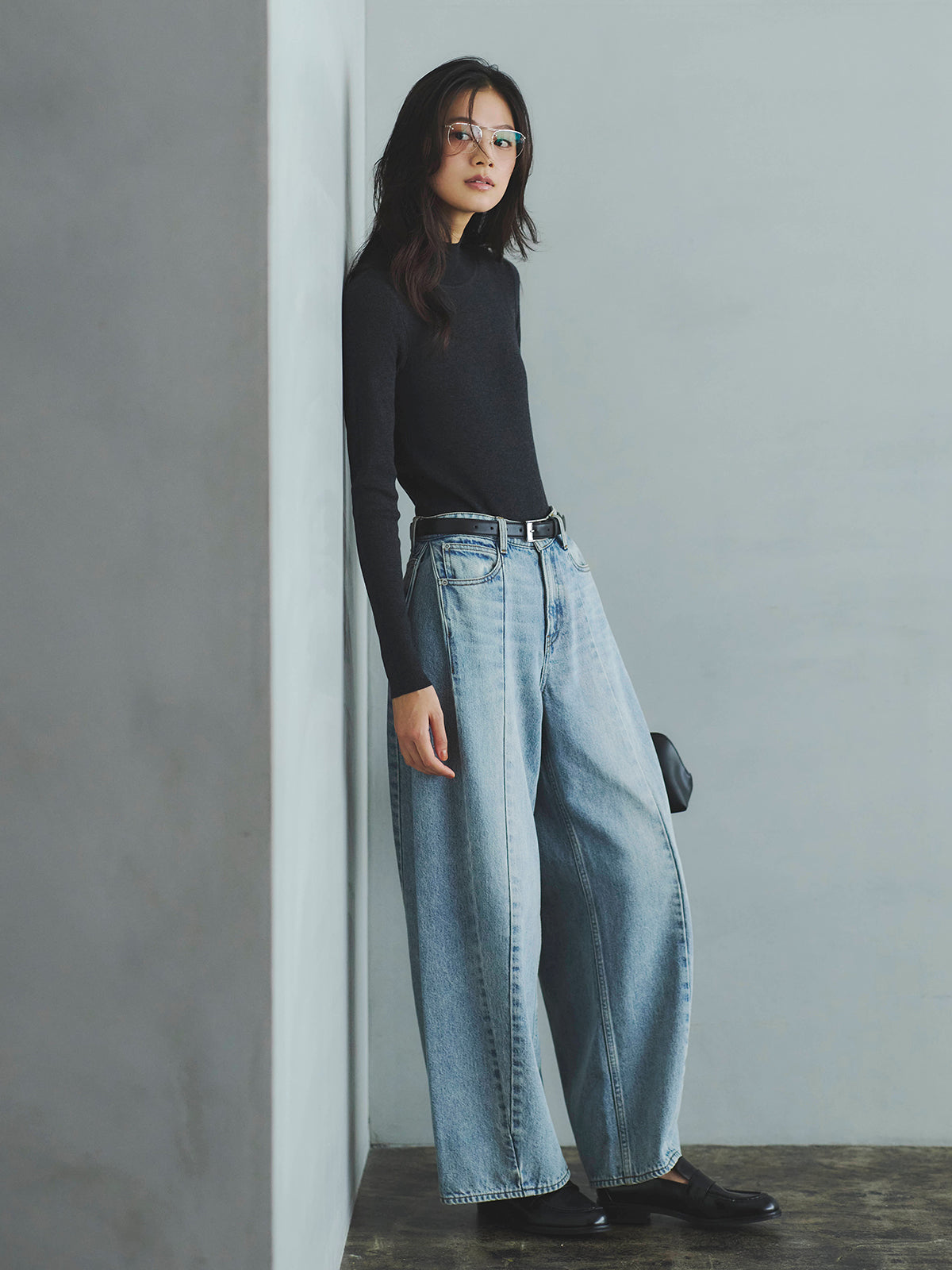 バックオープンニットボディスーツ