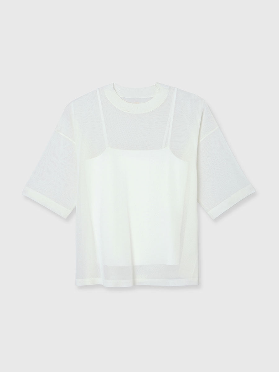 COLOR:WHITE