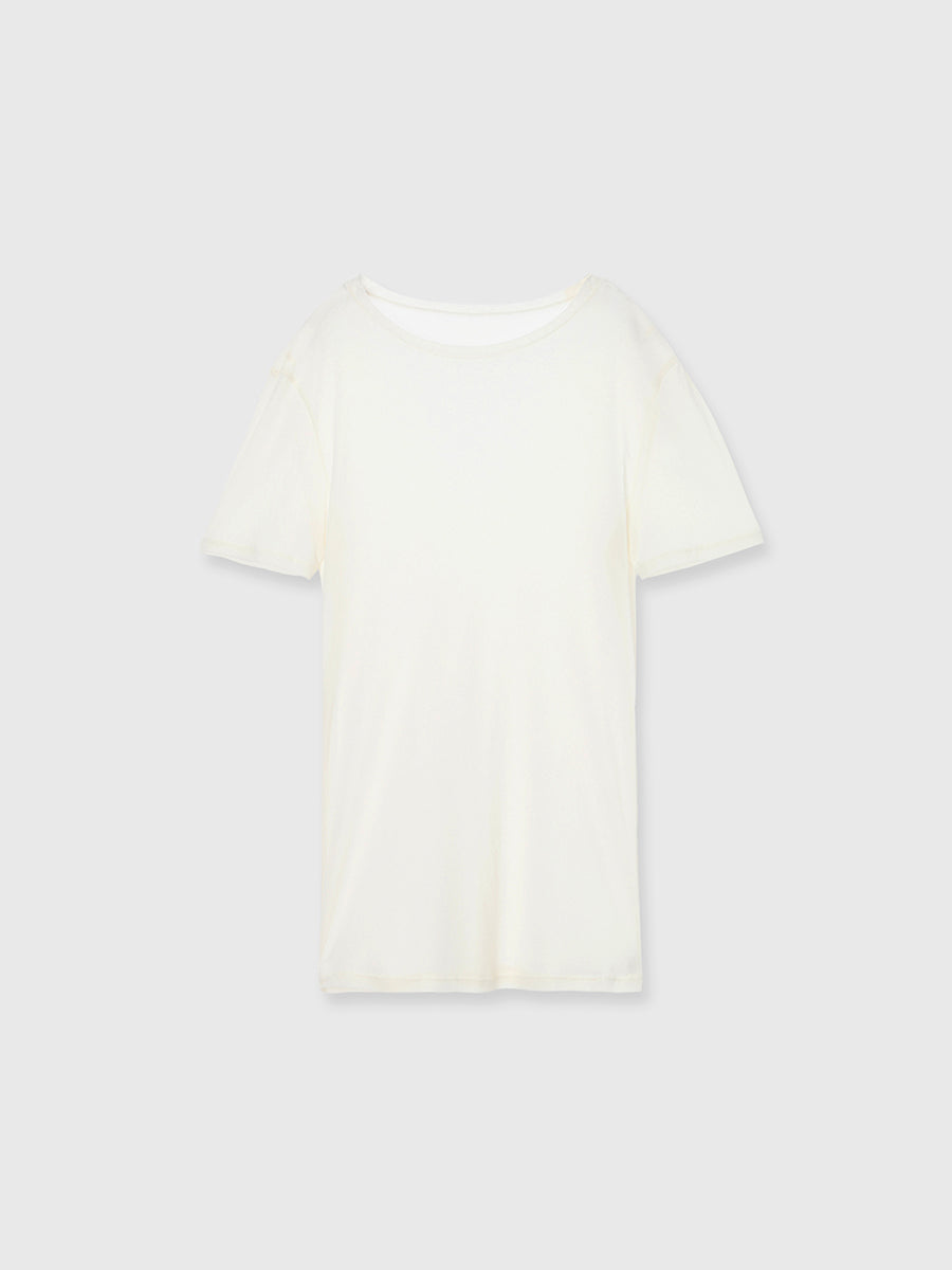 COLOR:WHITE