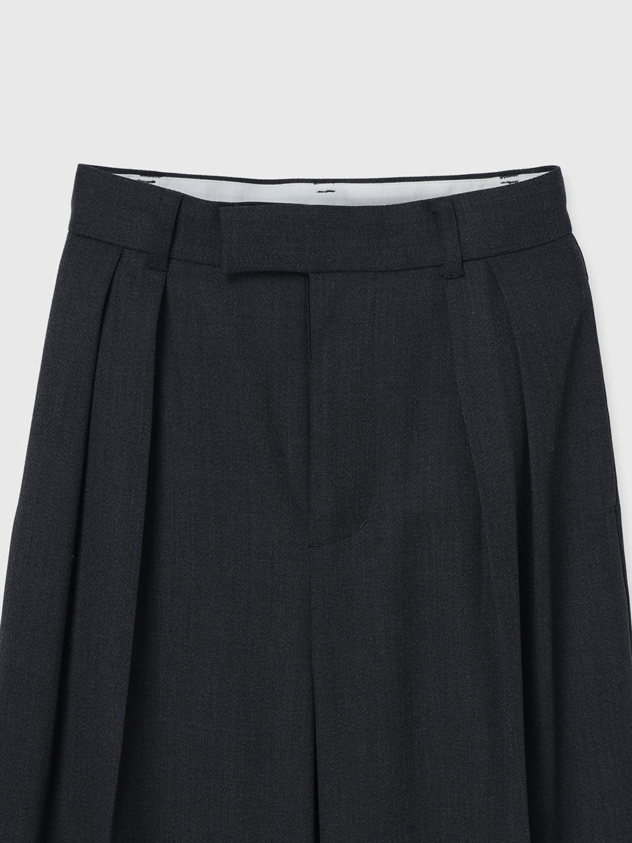 Basic tuck wide pants
