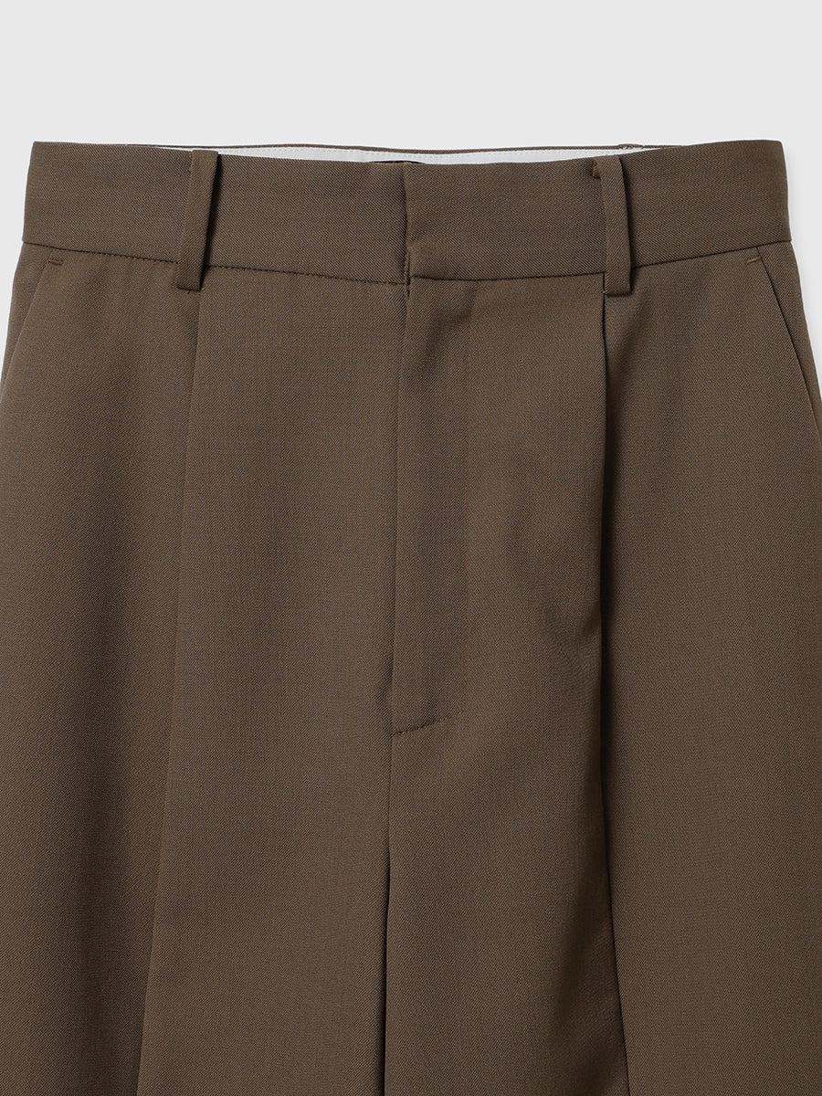 センタースリットストレートパンツ