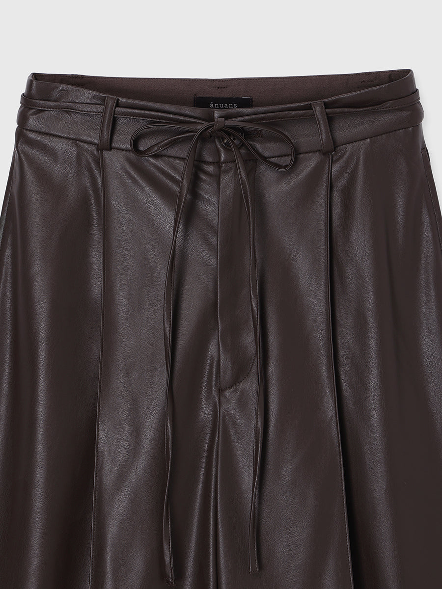 レザーライクリボンベルトパンツ