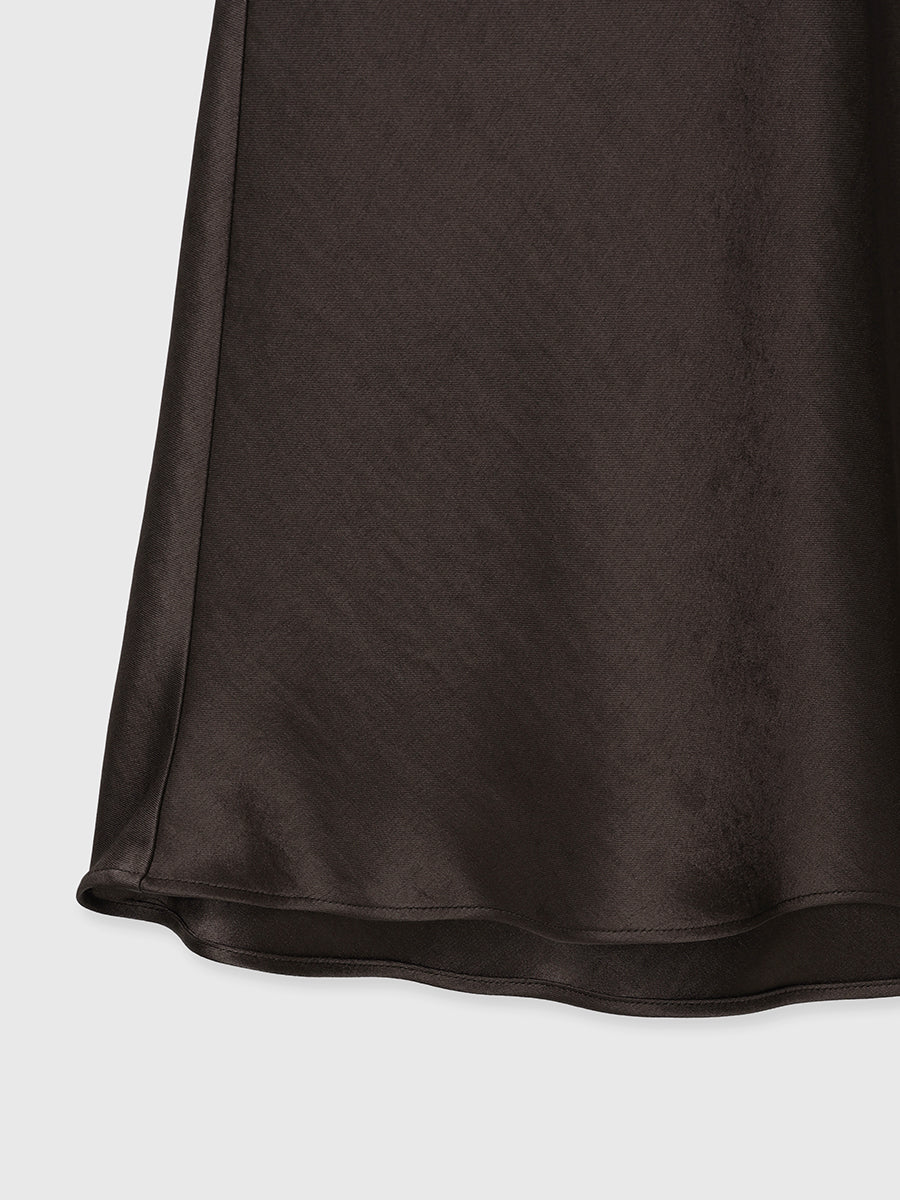 サテンナロースカート