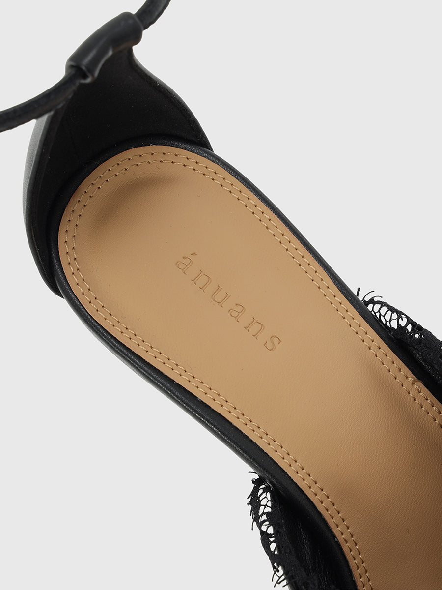 レーストリムパンプス