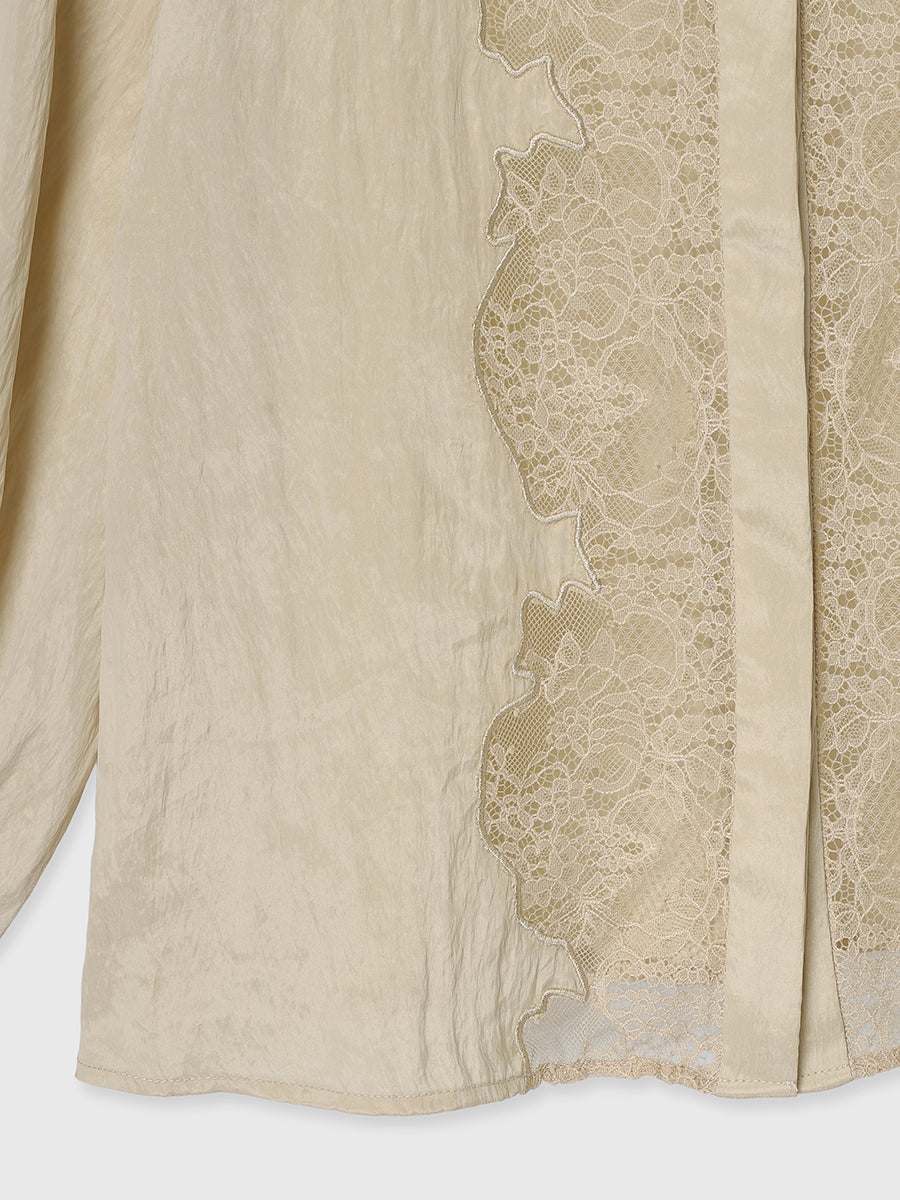 レースフレームボリュームブラウス