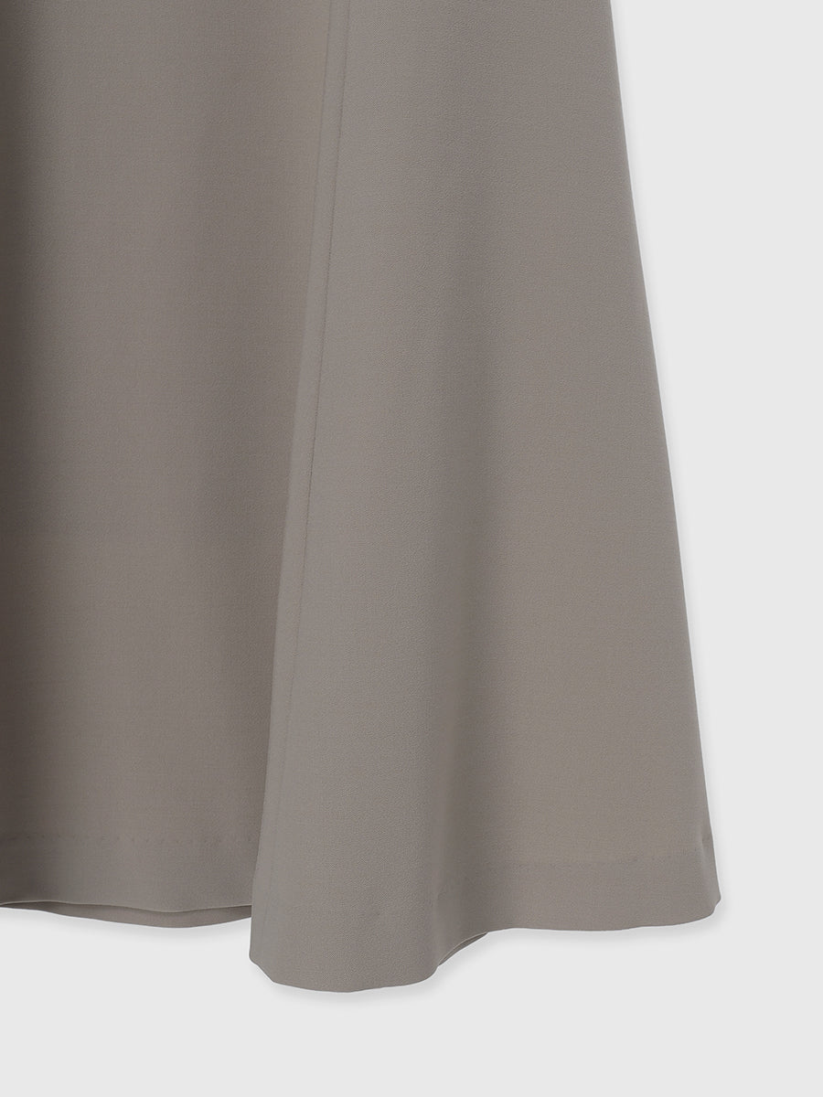 ノーカラーナローワンピース