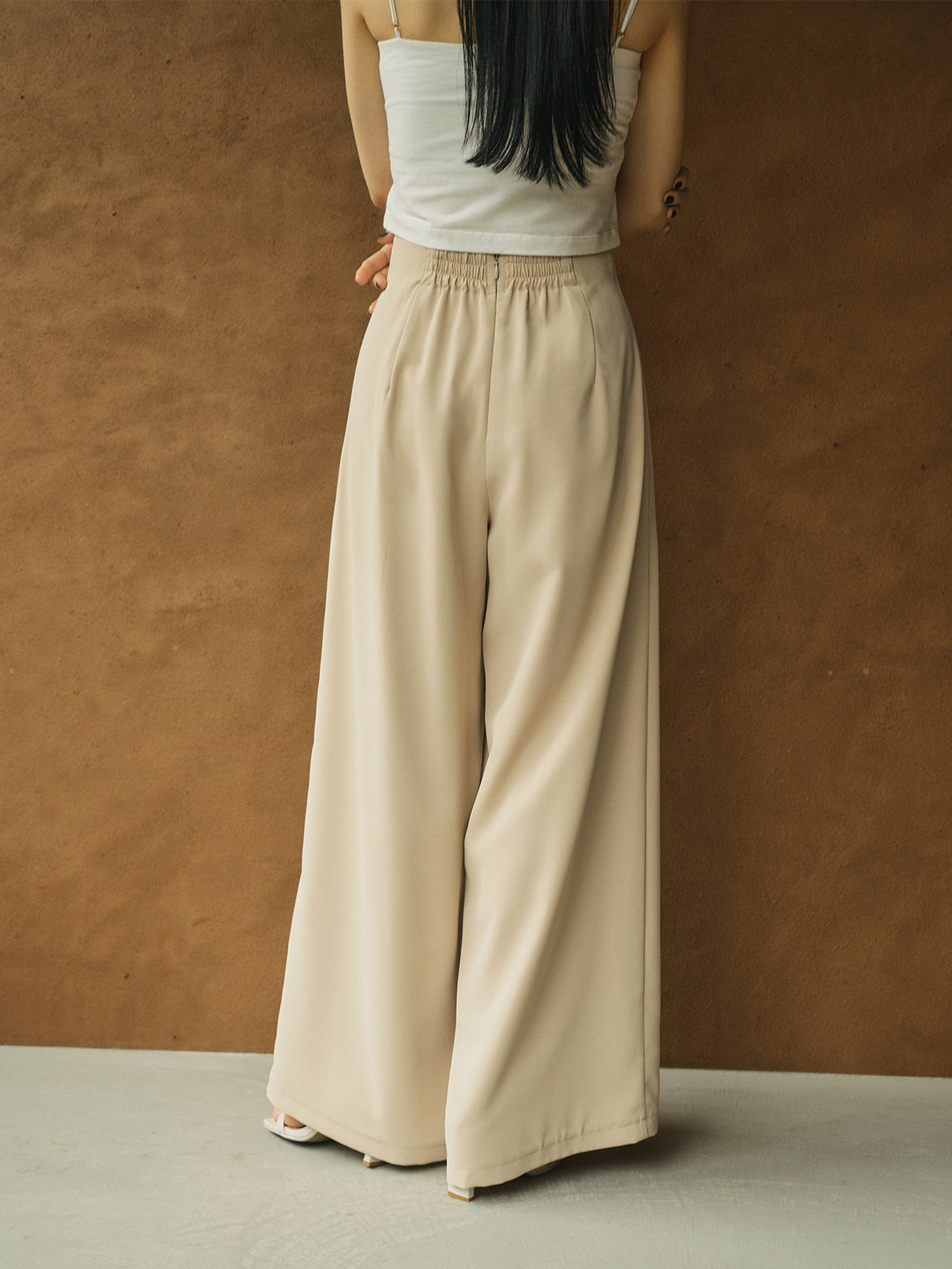 ライトダブルサテンハイウエストパンツ