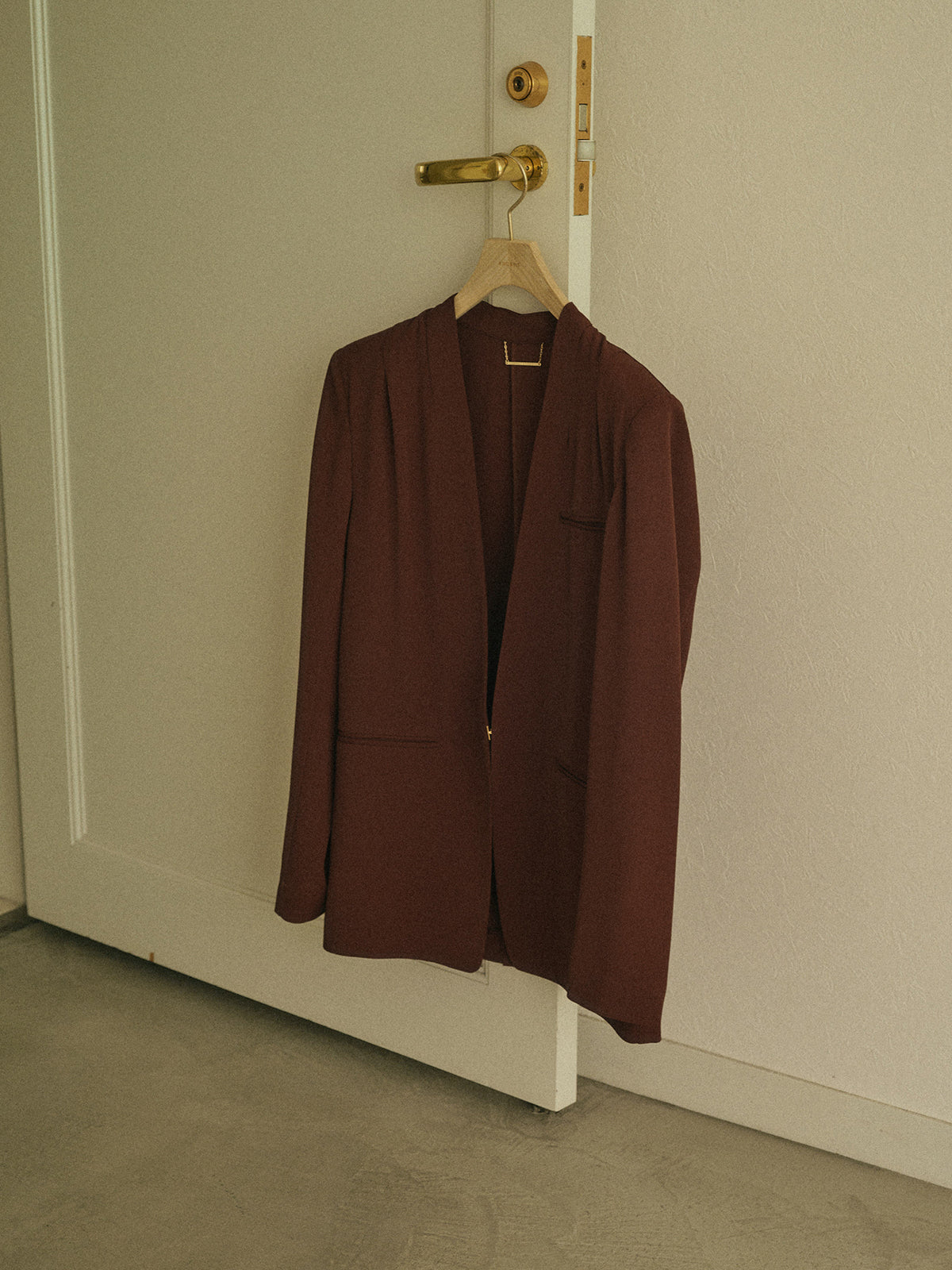 ライトダブルサテンノーカラージャケット