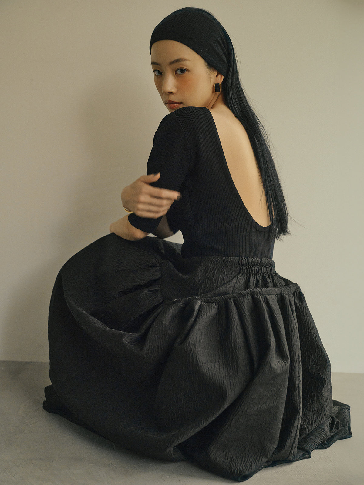 【新品即発送】anuansバックオープンカップインドッキングニットワンピース バックオープンカップインドッキングニットワンピース