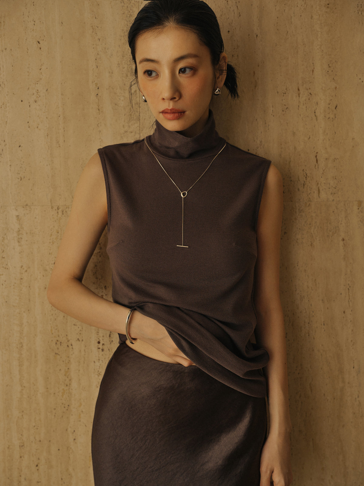 テンセルウールノースリーブカットトップス