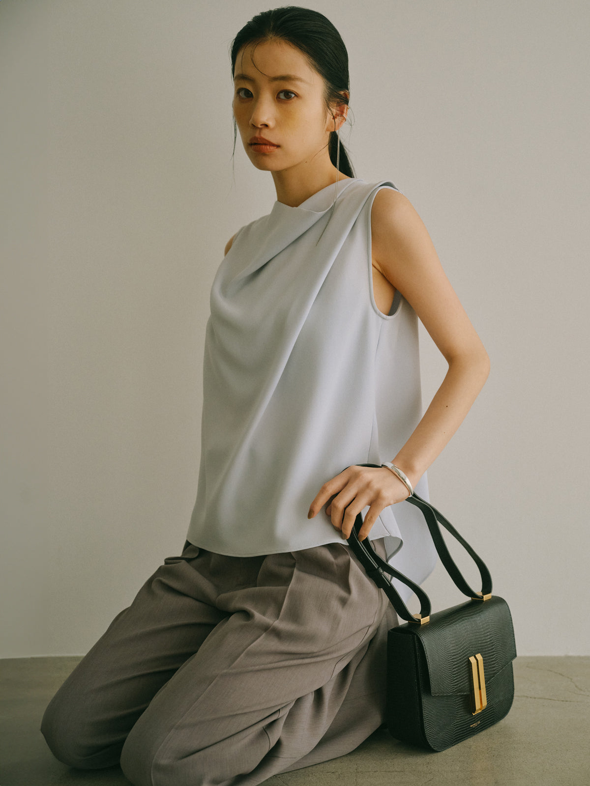 トリアセテートドレープブラウス