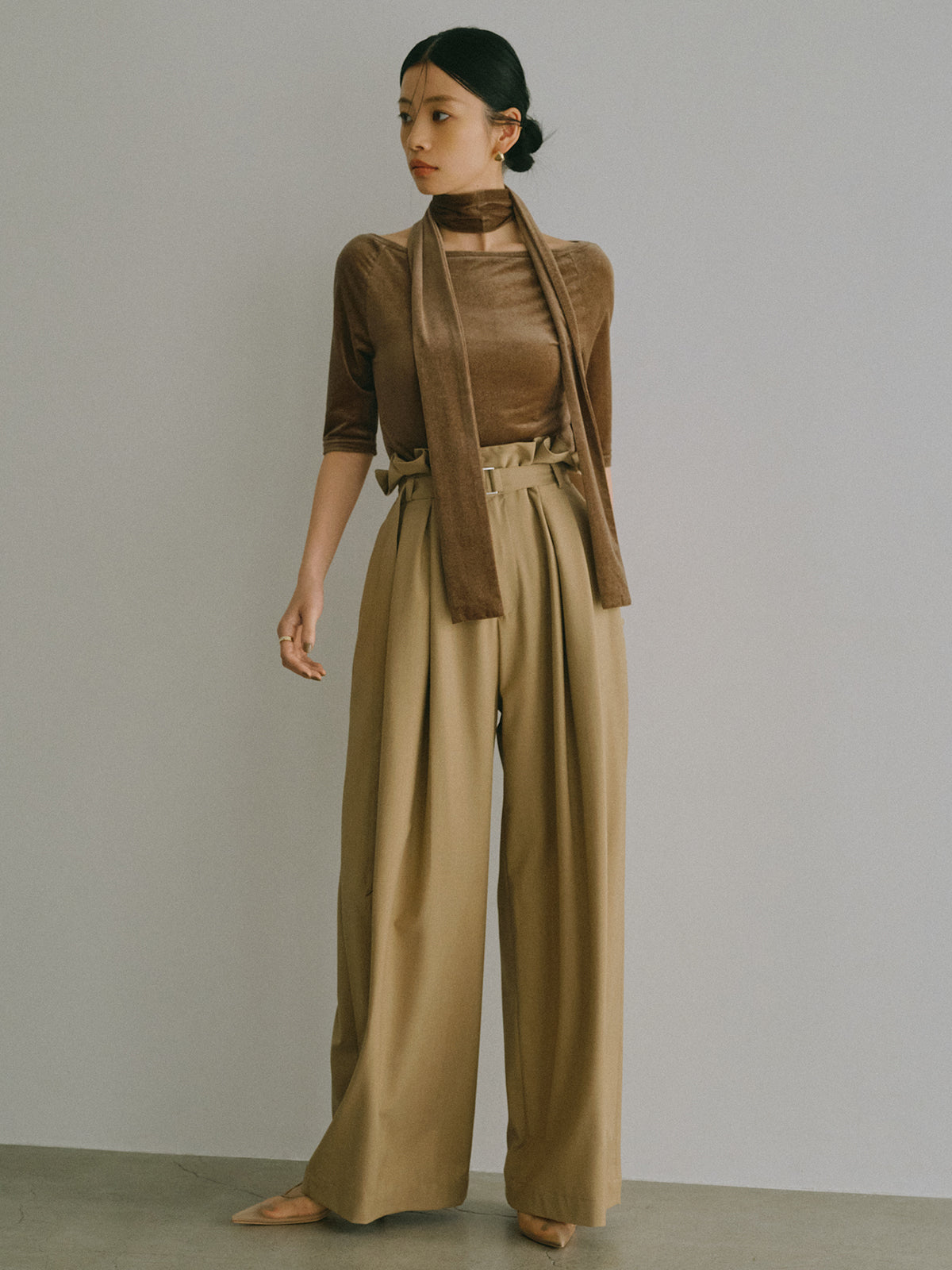 フリルタックワイドパンツ