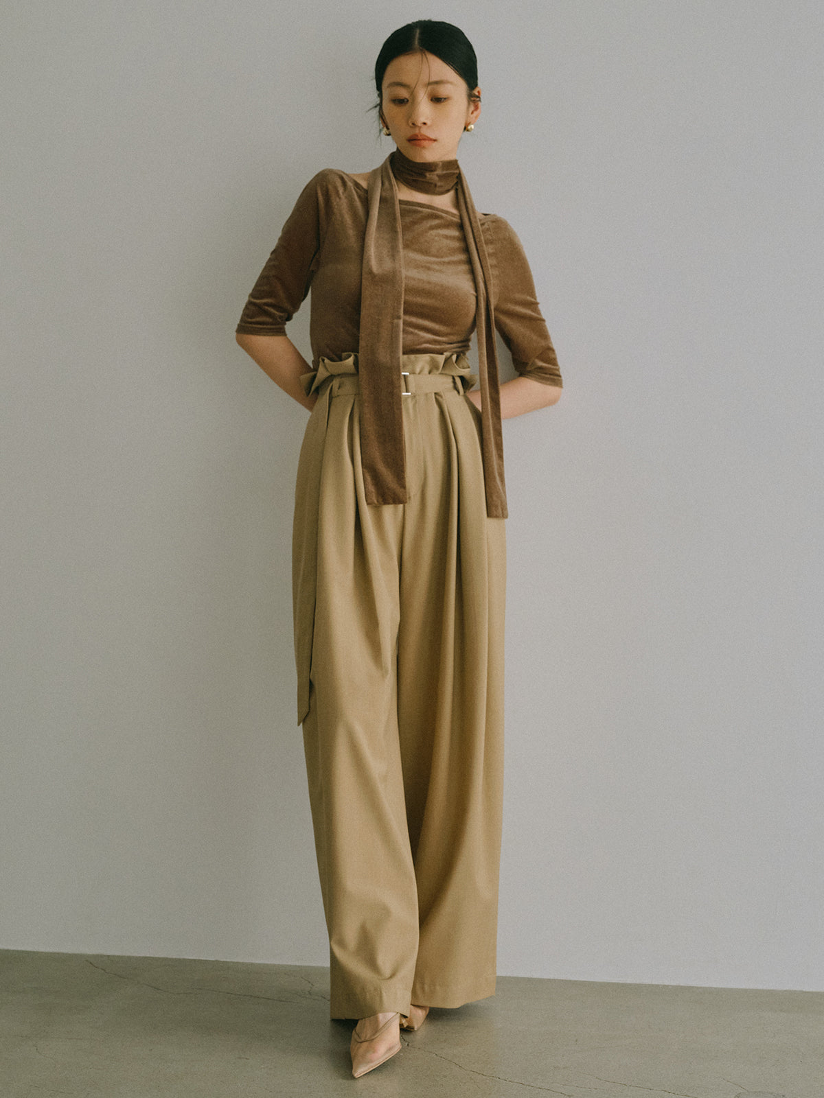 フリルタックワイドパンツ