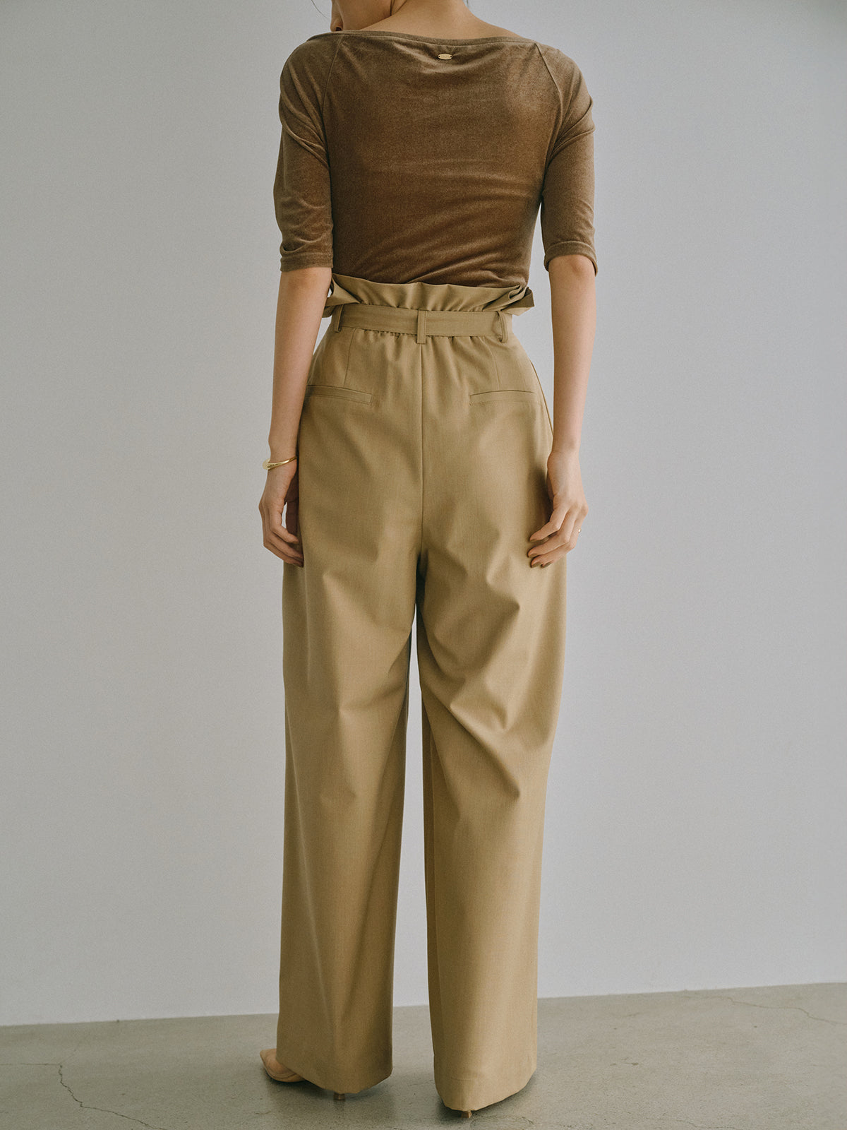 フリルタックワイドパンツ