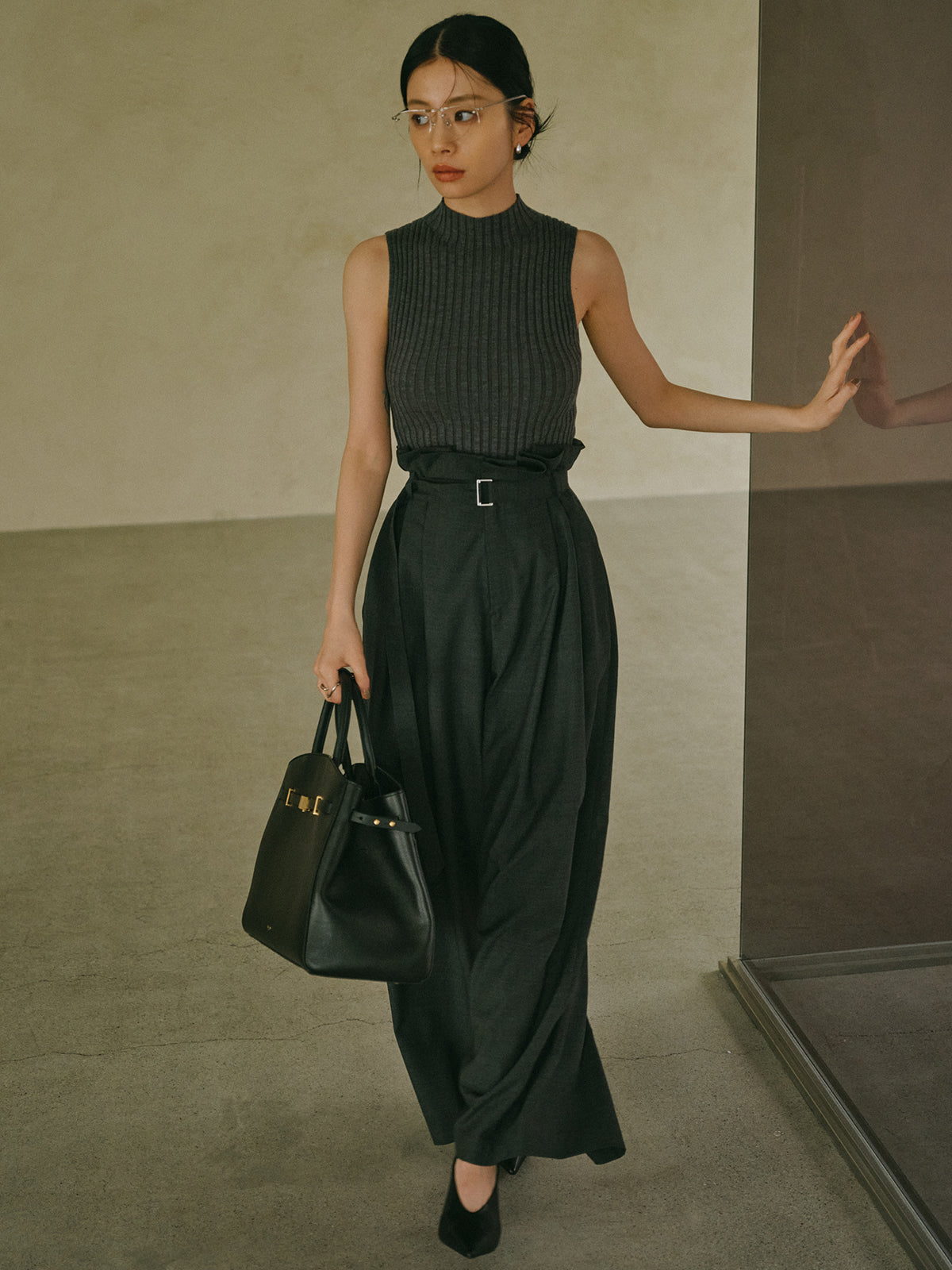 フリルタックワイドパンツ