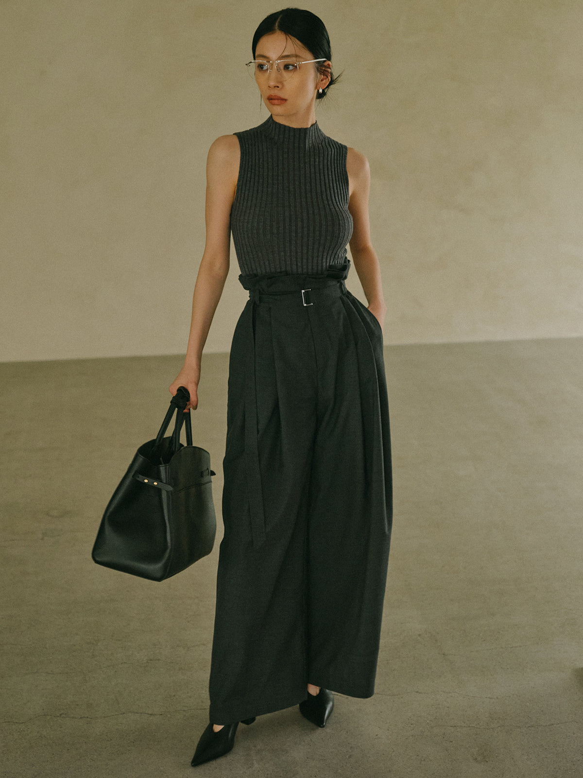 フリルタックワイドパンツ