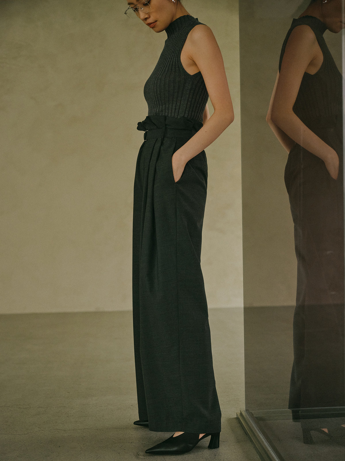 フリルタックワイドパンツ