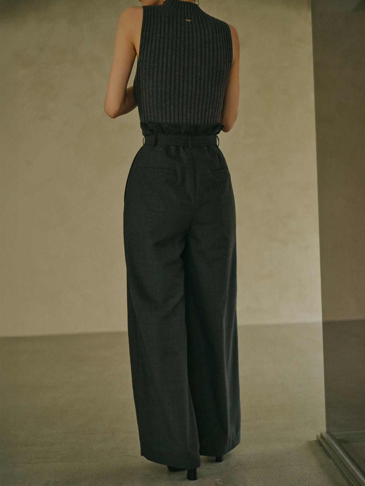 フリルタックワイドパンツ