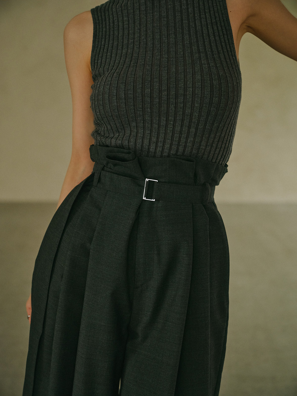 フリルタックワイドパンツ