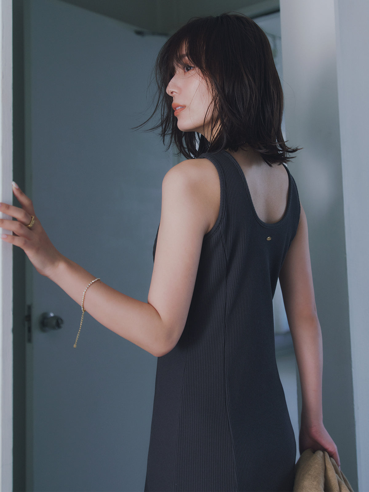 【OUR WACOAL×anuans】컵 인 머메이드 리브 컷 원피스