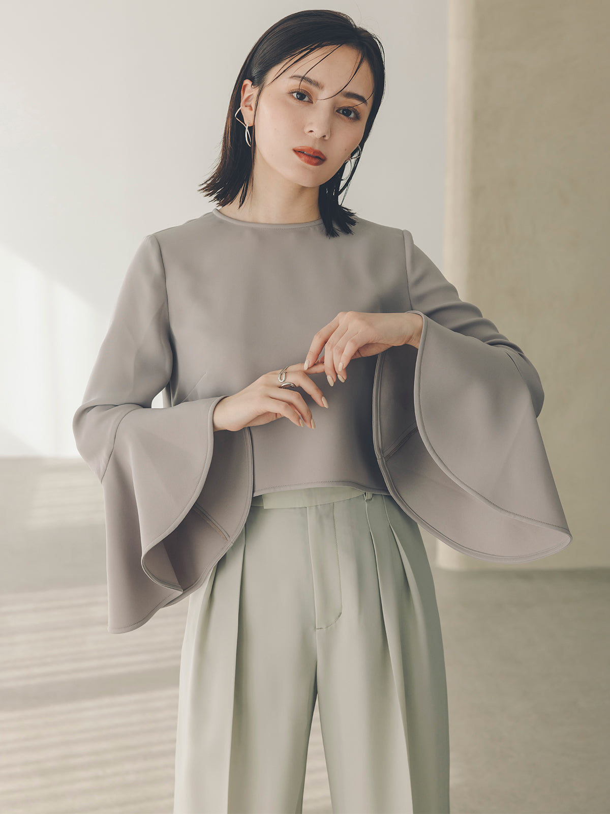 ツータックワイドパンツ