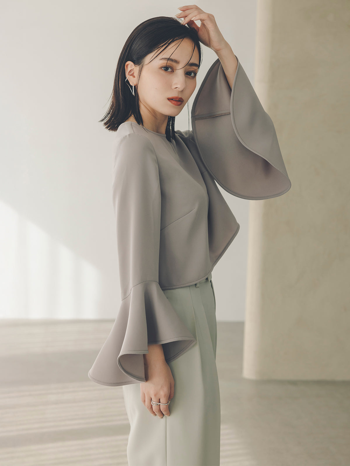 ツータックワイドパンツ