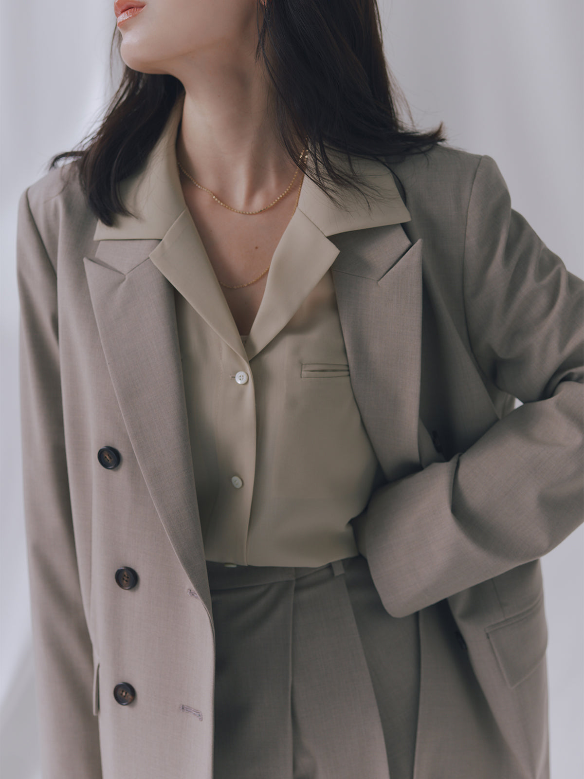 COLOR:BEIGE