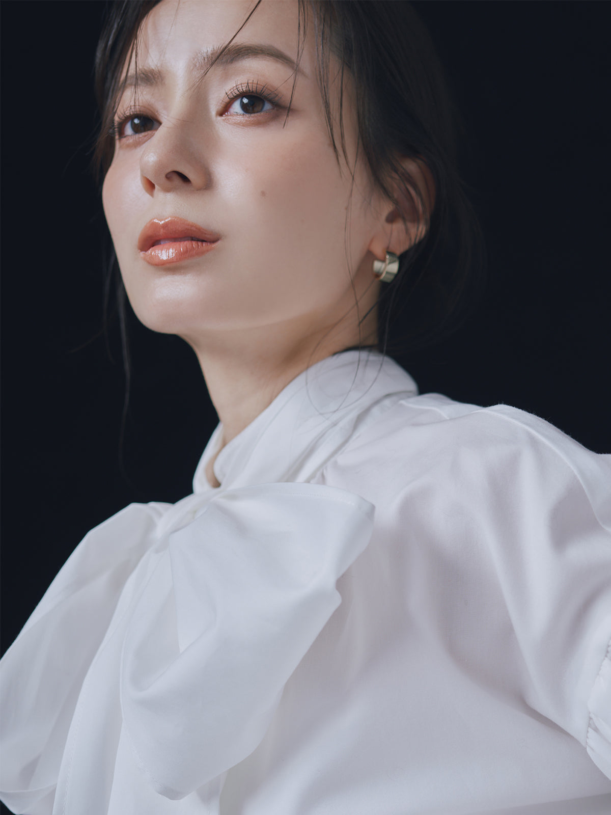 フラットフープピアス