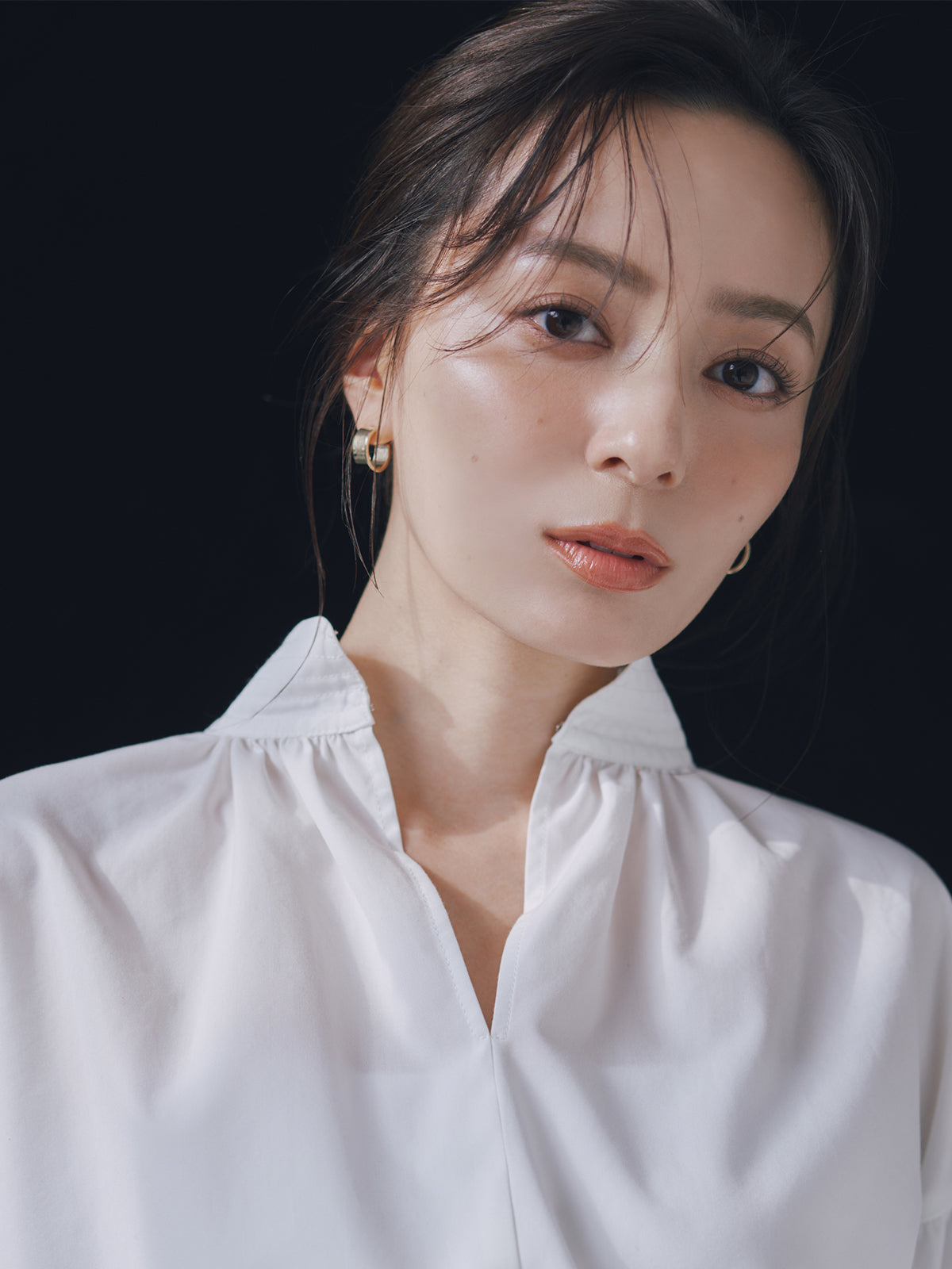 フラットフープピアス