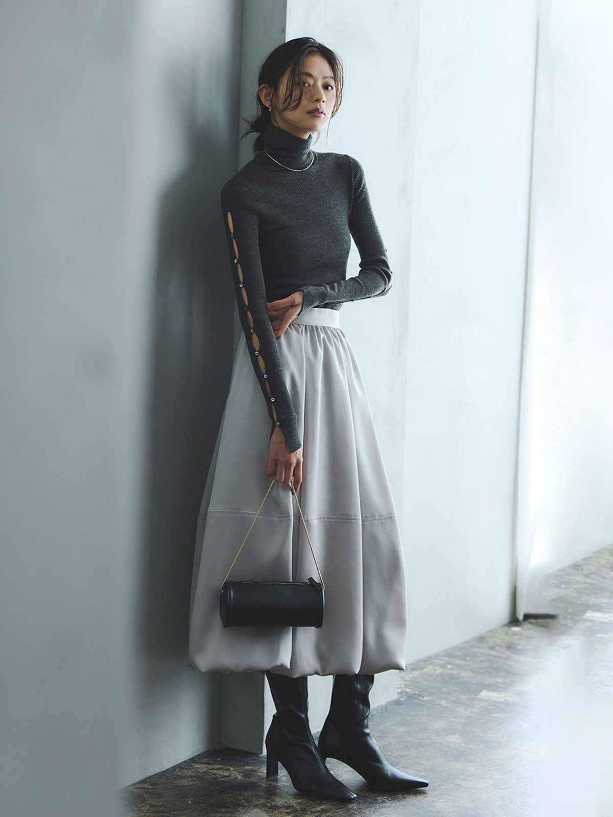 スラッシュリブニットトップス