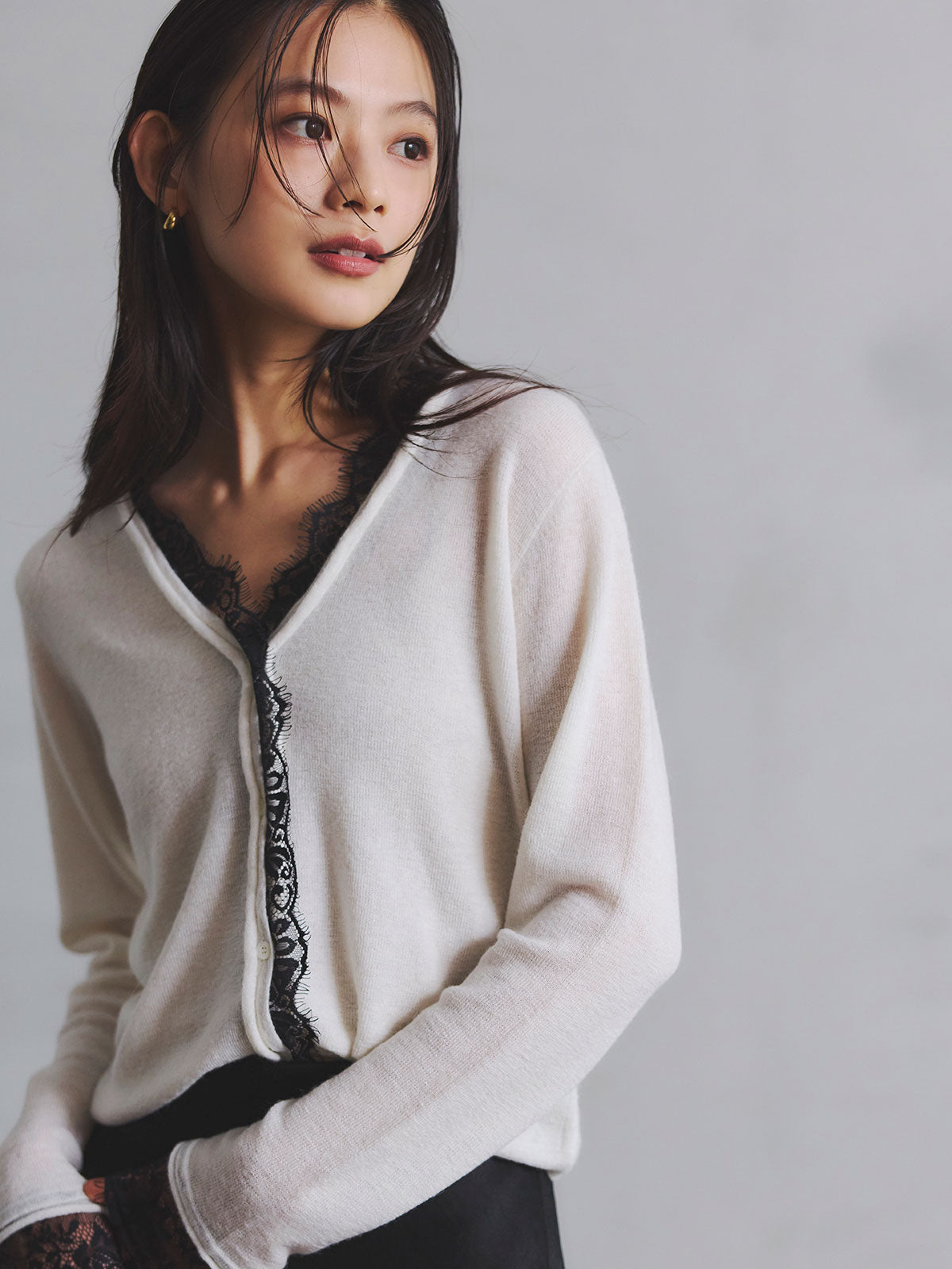 睫毛蕾絲修飾針織衫