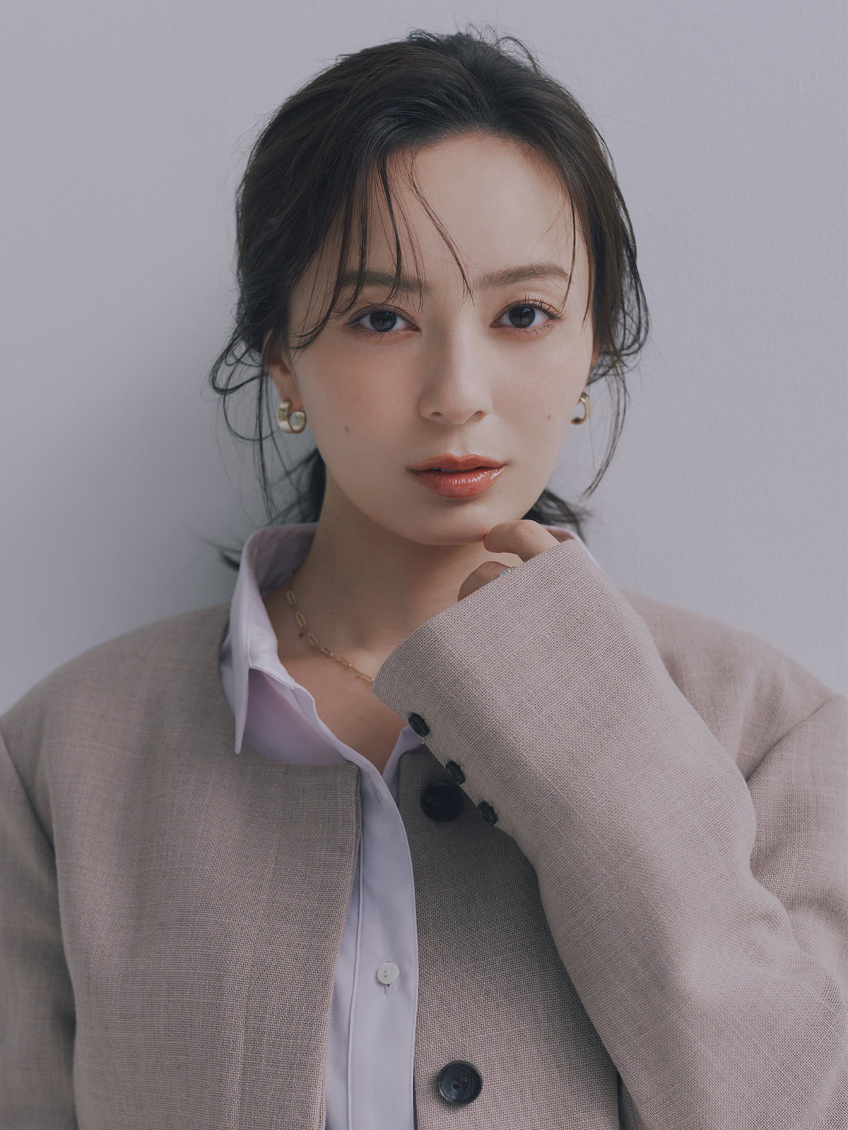 フラットフープピアス