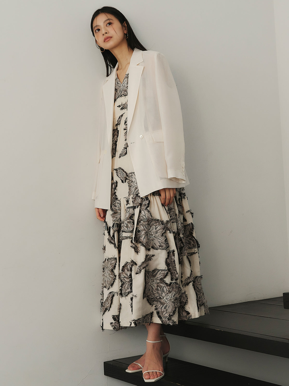 ボタニカルフラワーカットジャガードワンピース