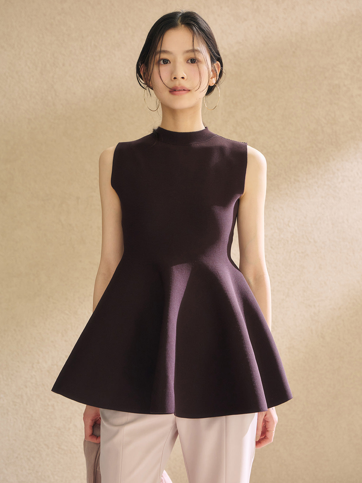 ホールガーメントペプラムニット