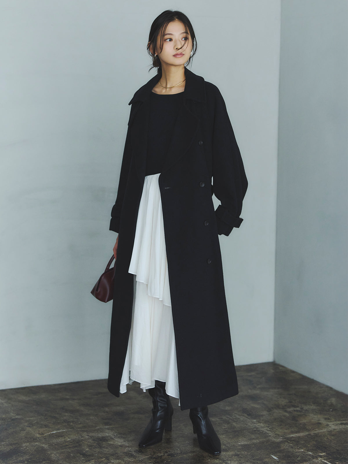 ボートネックイレギュラーヘムドッキングニットワンピース