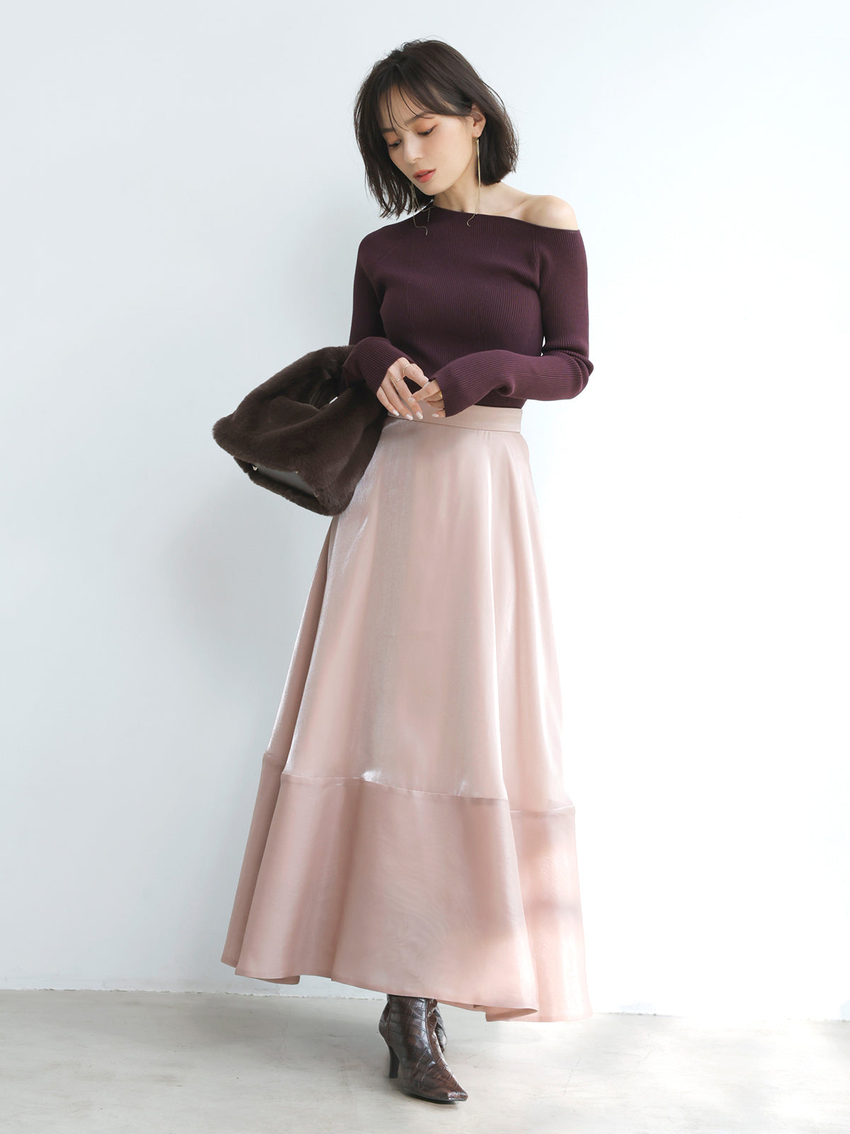 シャイニーシアーサテンフレアスカート