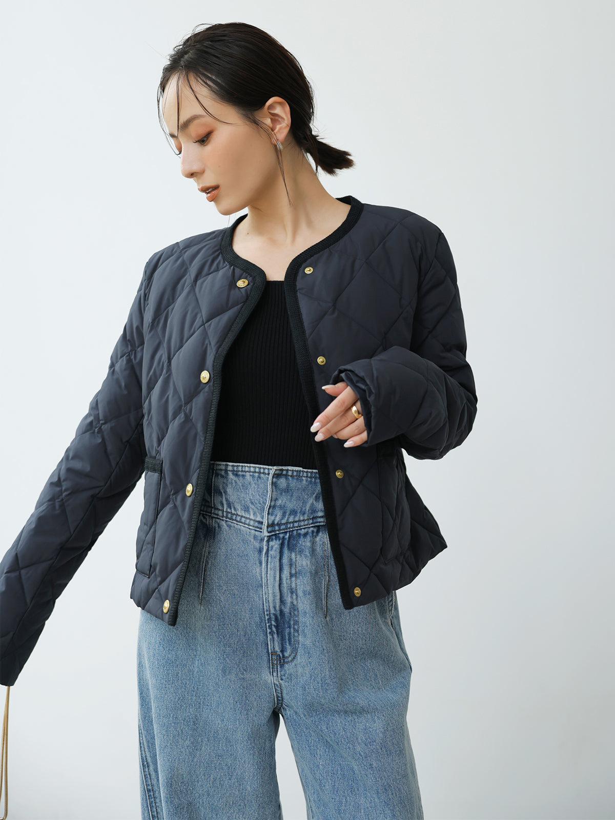 【TAION】ノーカラーキルティングショートダウン