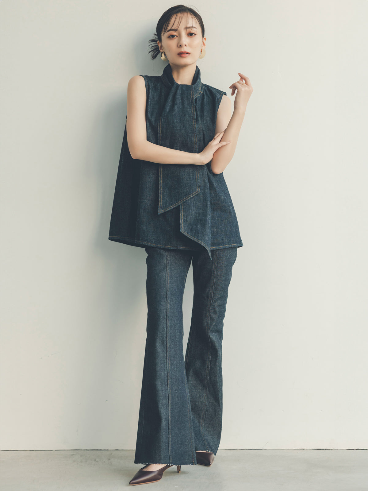 センターシームセミフレアデニム 