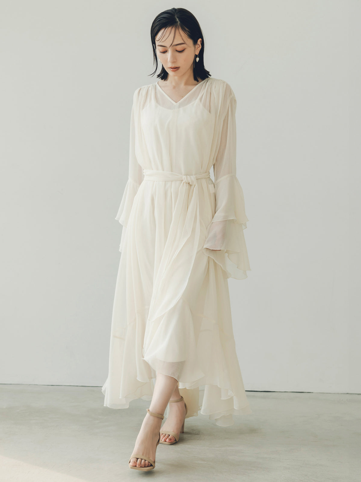 シフォンラッフルワンピース