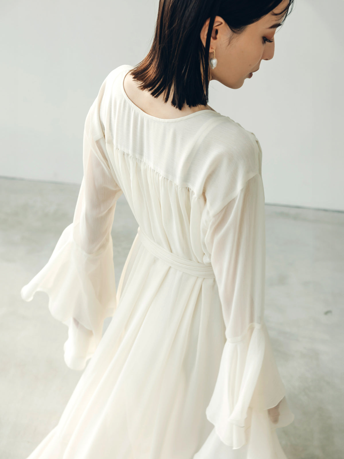 シフォンラッフルワンピース