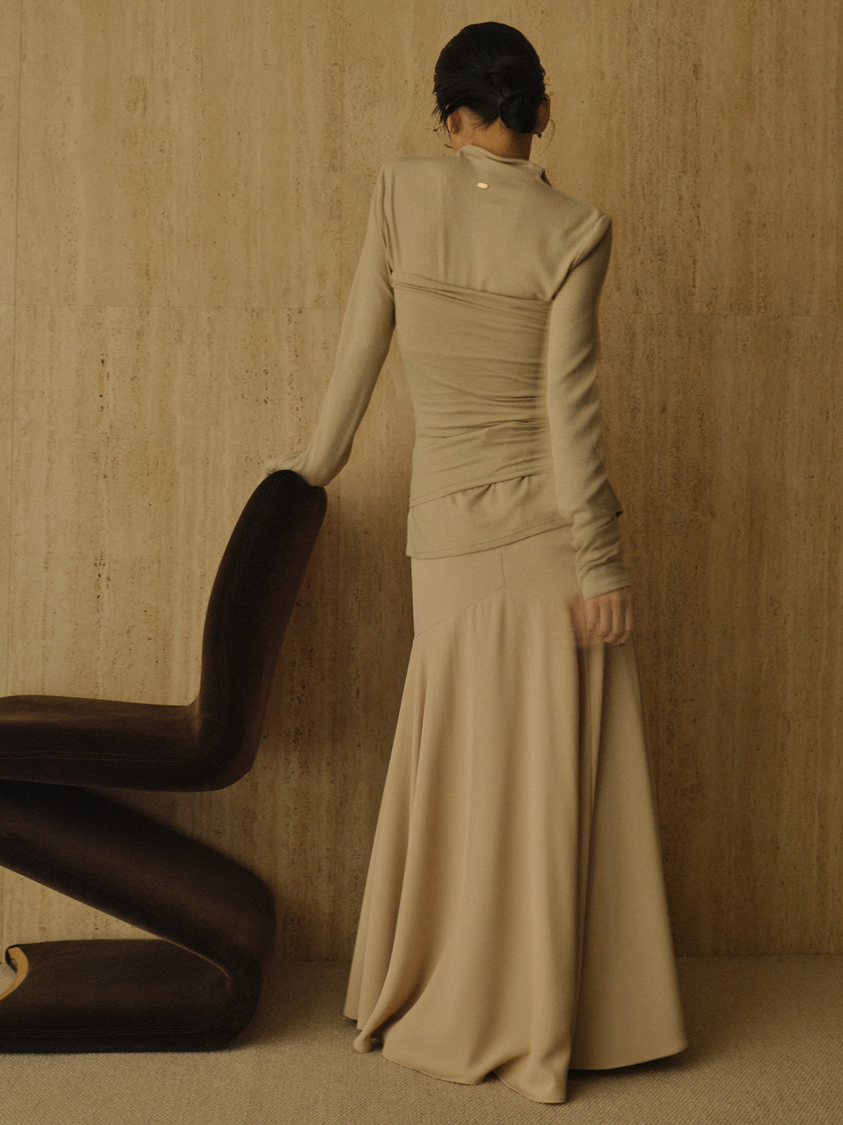 Light Double Satin Volume Narrow Skirt