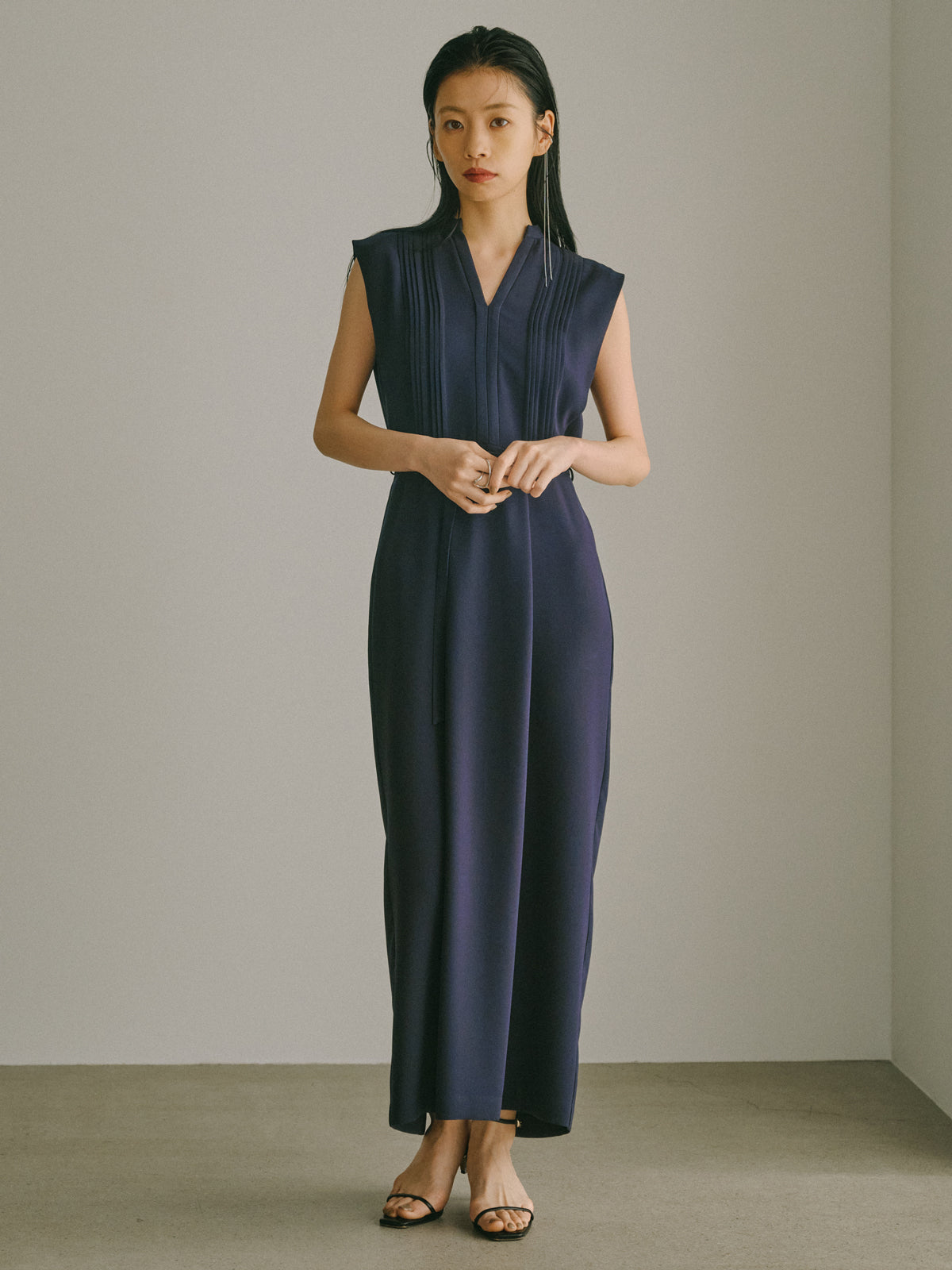 トリアセテートスキッパーネックワンピース