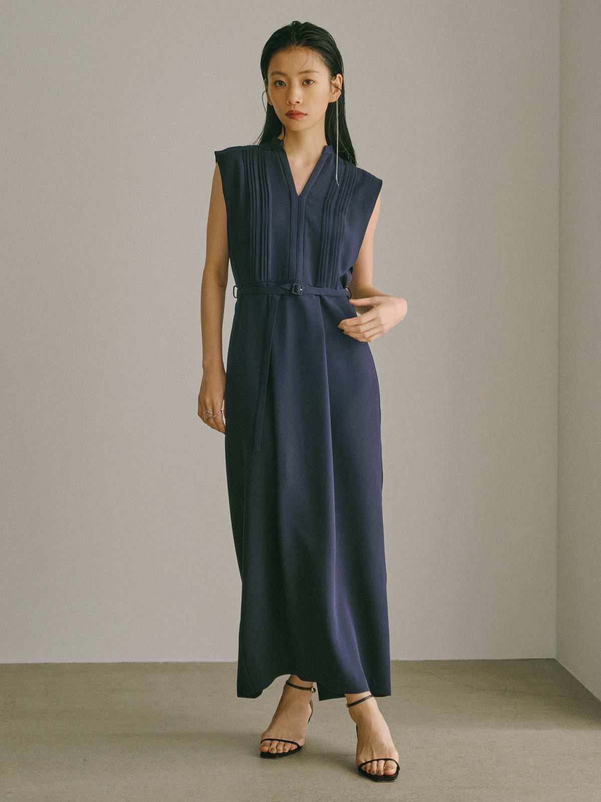 トリアセテートスキッパーネックワンピース