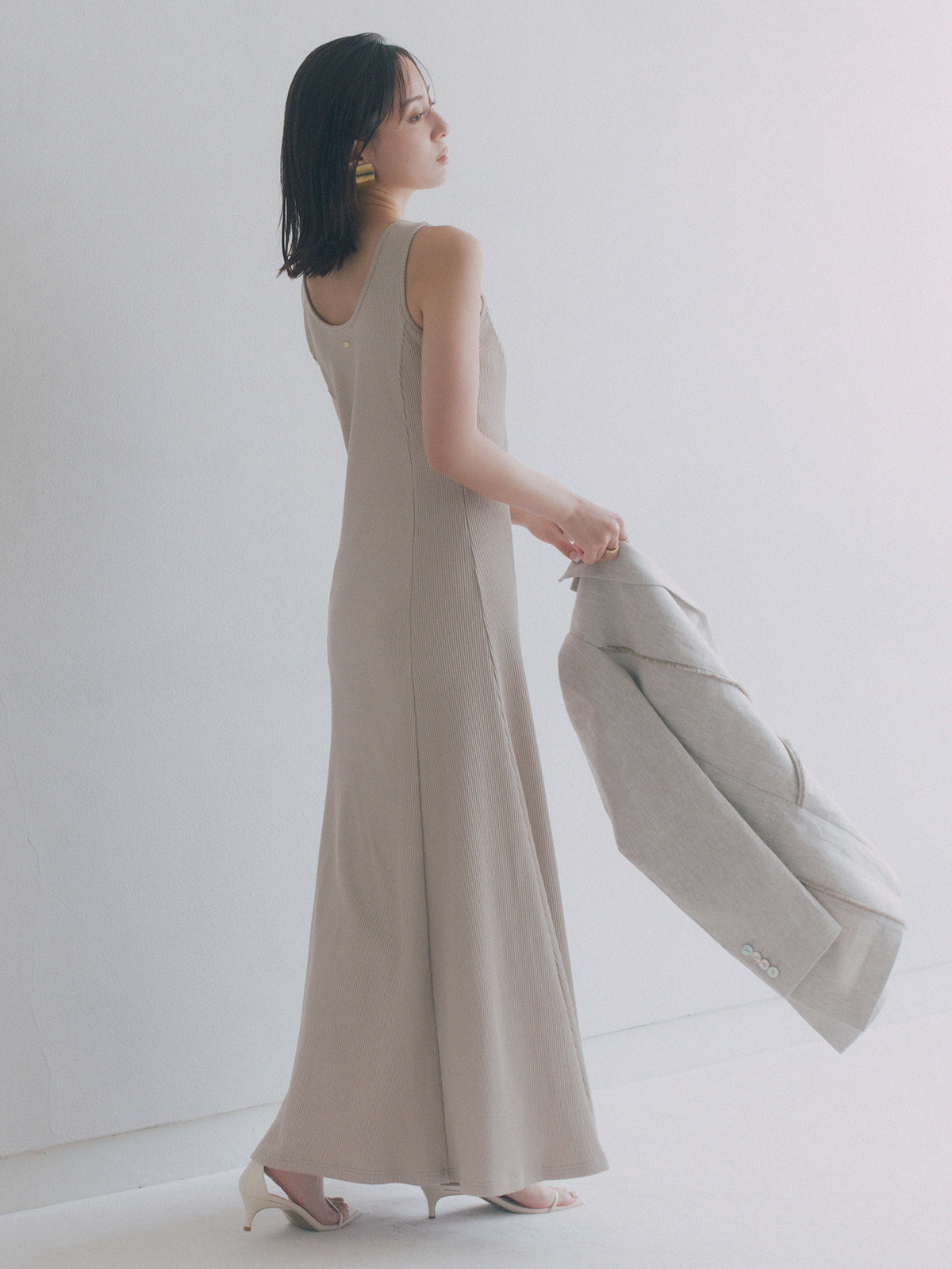 【OUR WACOAL×anuans】컵 인 머메이드 리브 컷 원피스