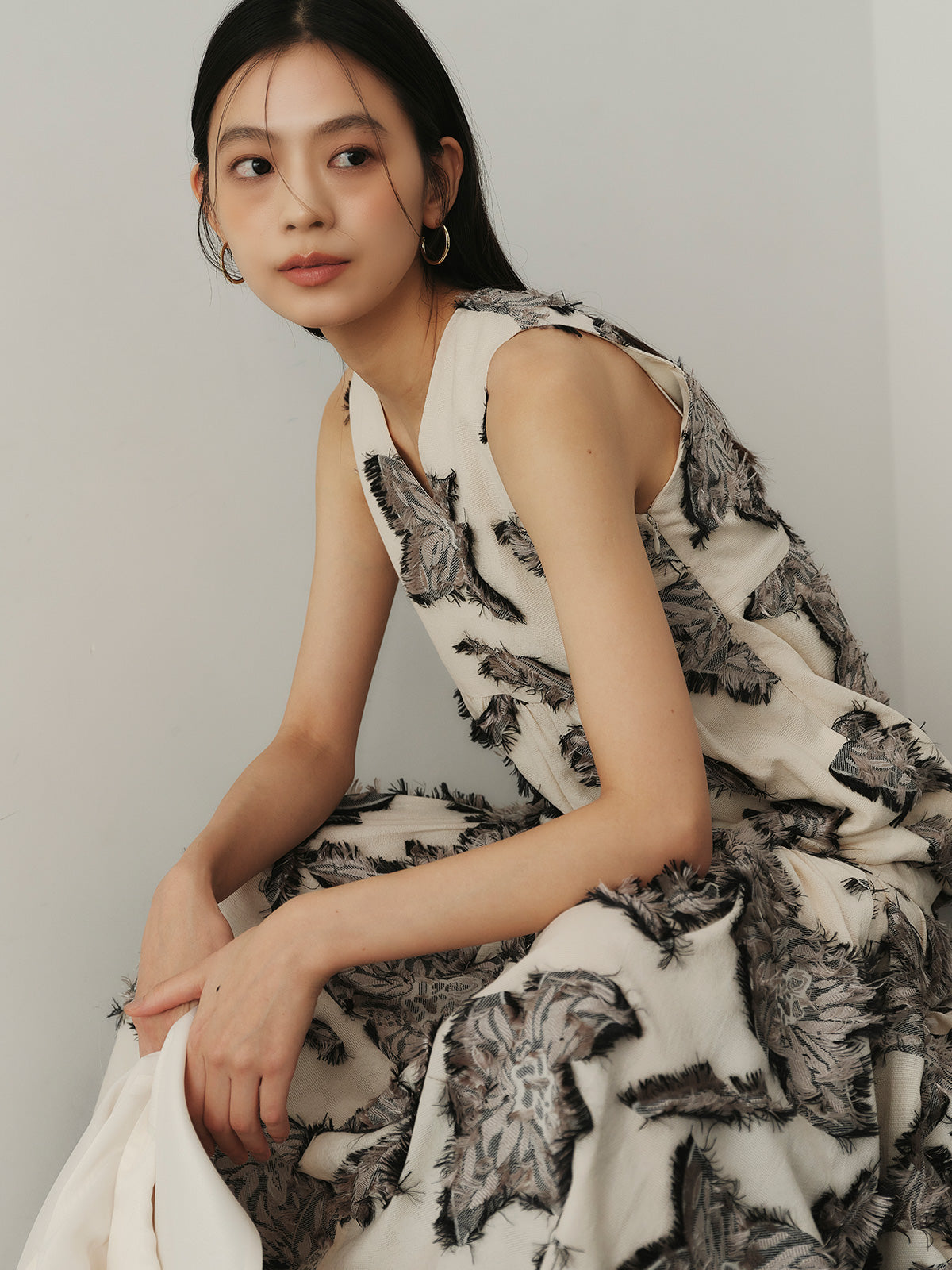 ボタニカルフラワーカットジャガードワンピース