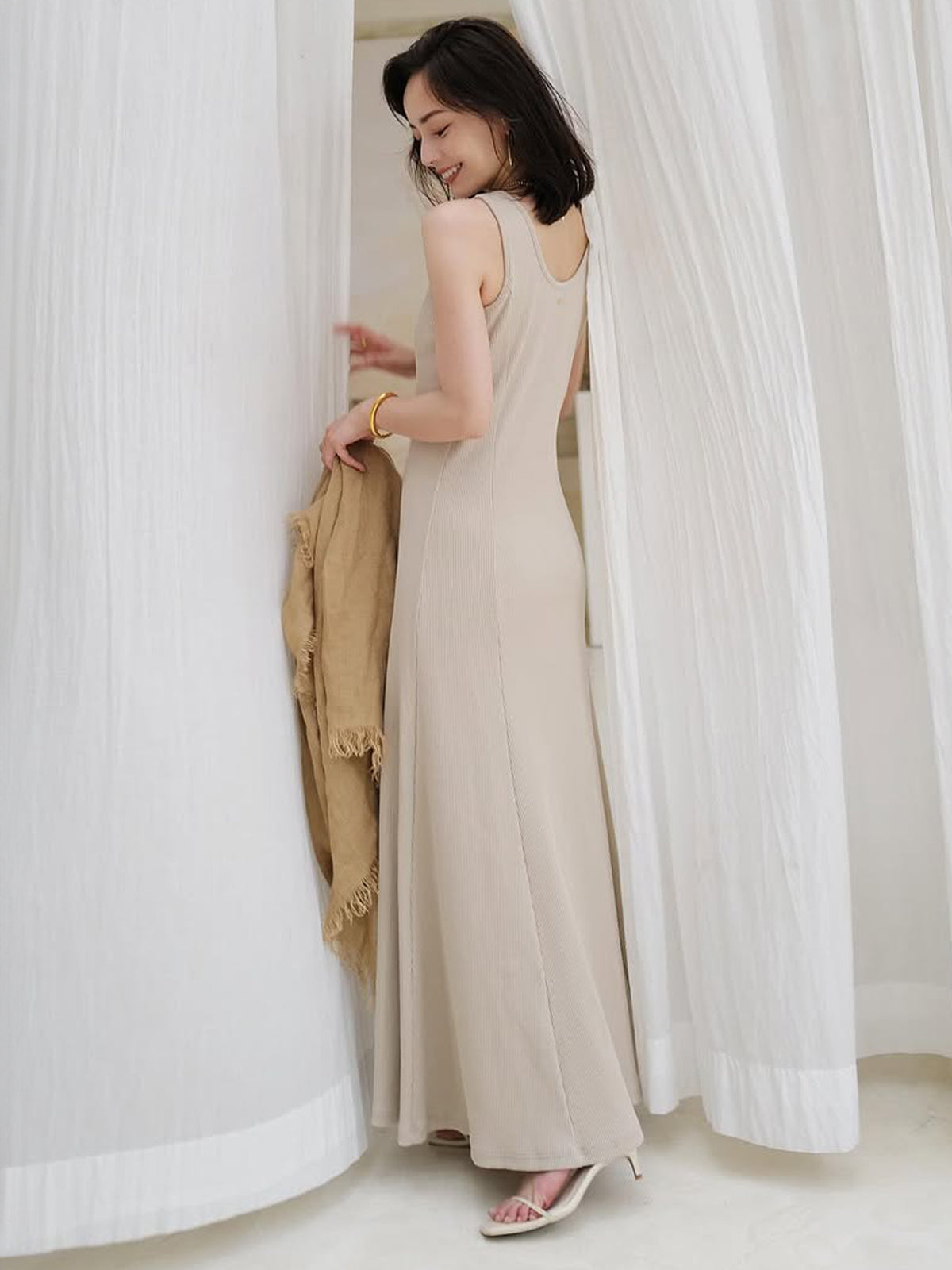 【OUR WACOAL×anuans】컵 인 머메이드 리브 컷 원피스