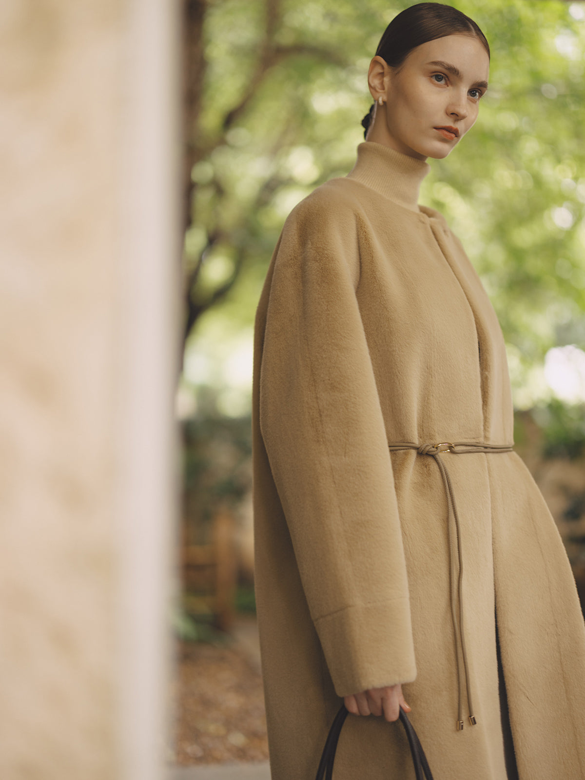 ECOPELノーカラーファーコート