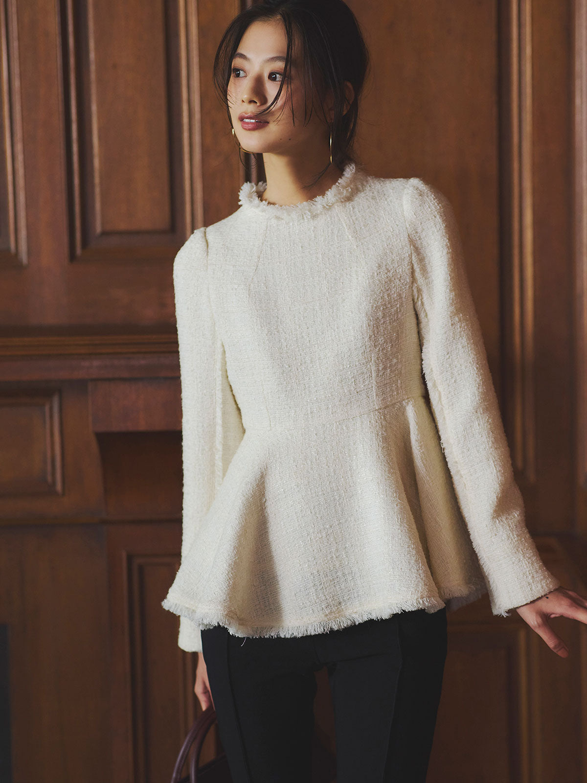 ツイードペプラムブラウス