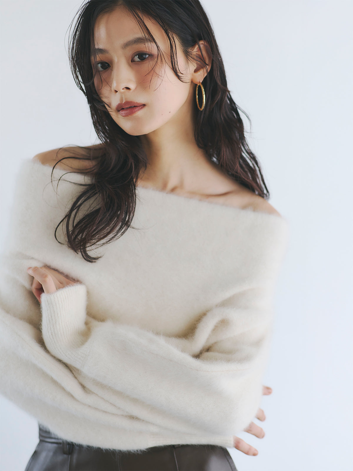 ラクーンフォックスオフショルニットプルオーバー