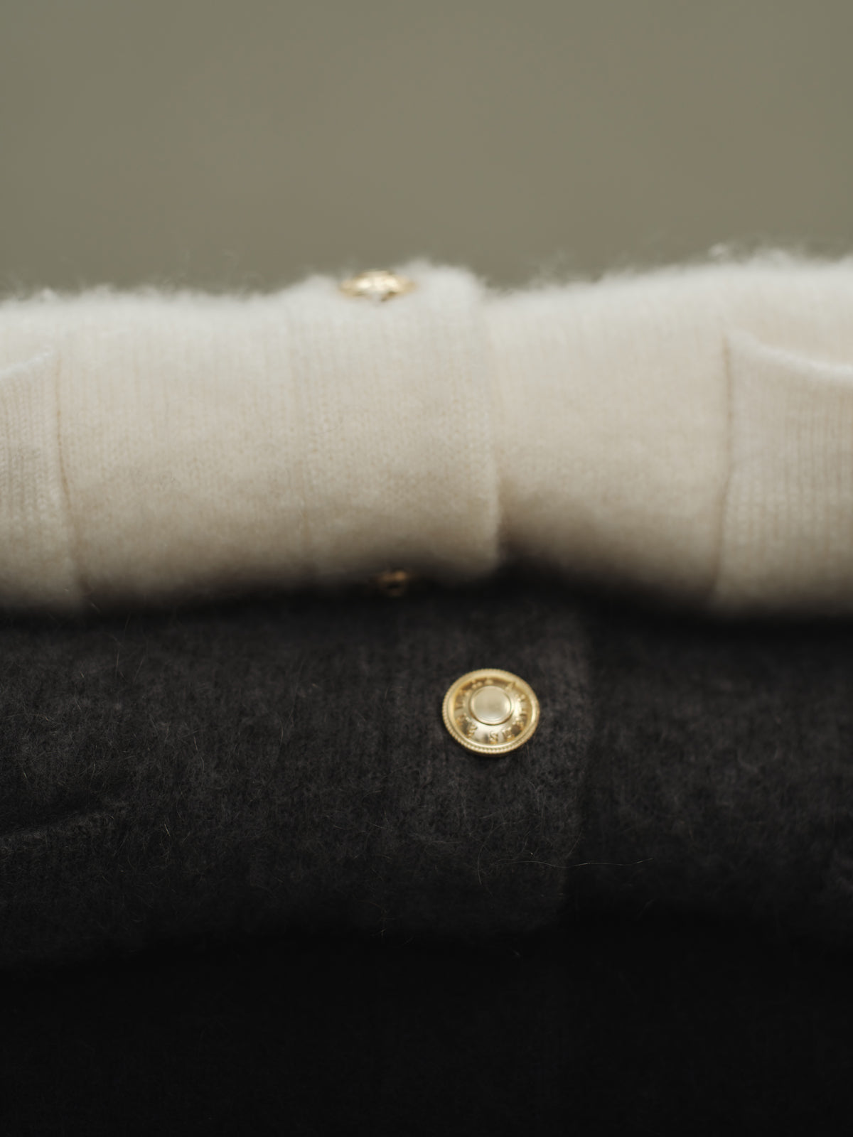 カシミヤブレンドノーカラーニットジャケット